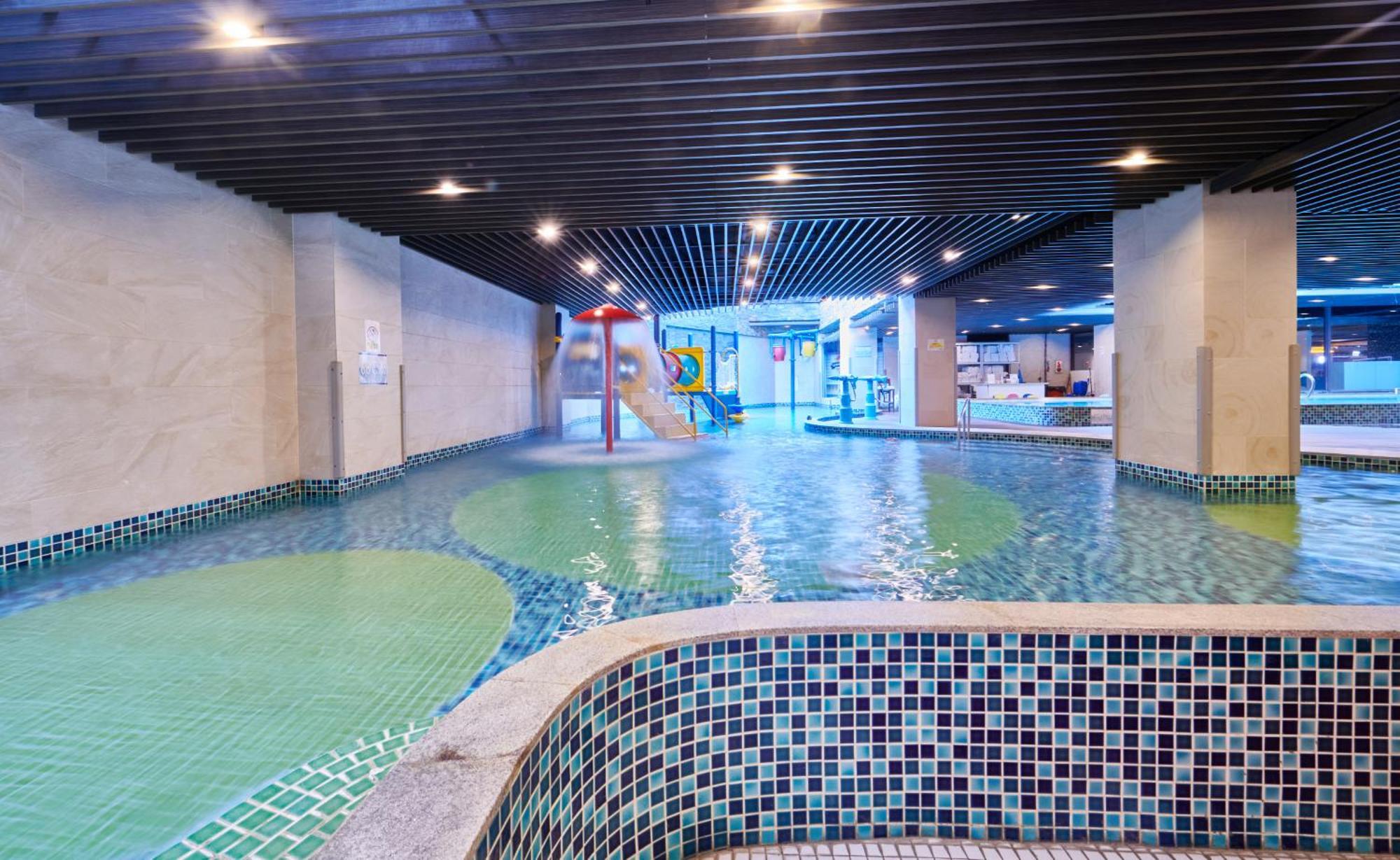 Grand Bay Resort Hotel Heng-ch'un Kültér fotó Swimming pool