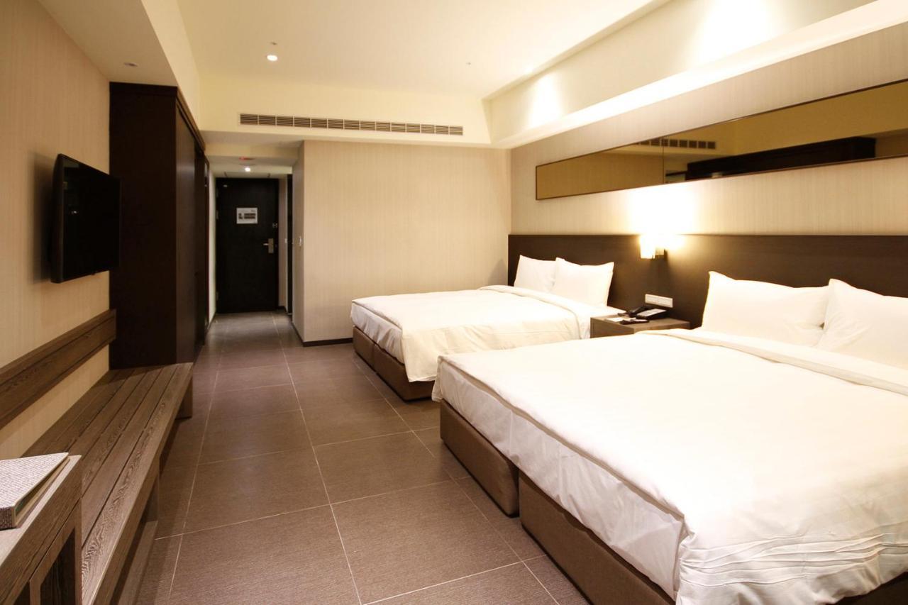 Grand Bay Resort Hotel Heng-ch'un Kültér fotó Deluxe Triple Room